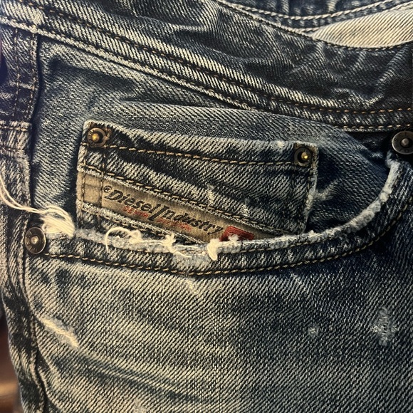 Men’s Diesel Jeans - Picture 4 of 4